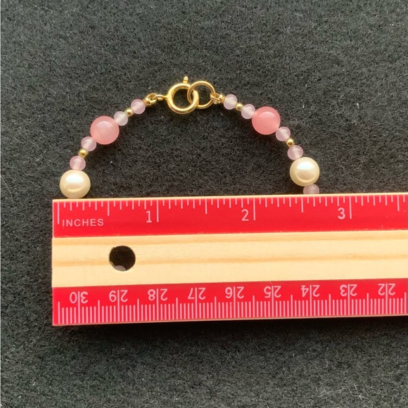 Beaded Bracelet Pink Gemstone and Imitation Pearls with Gold Tone Bead Spacers - Picture 6 of 13